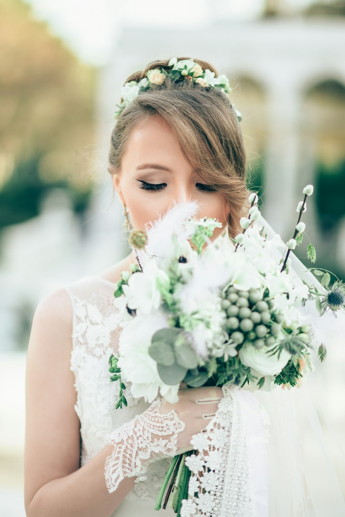Types of Size 4 Wedding Rings