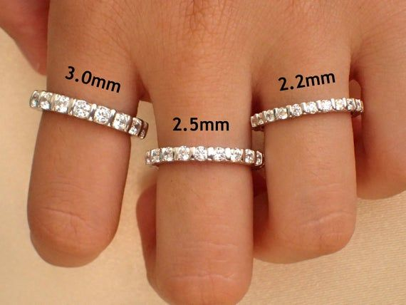 Choosing the Perfect Size 4 Wedding Ring
